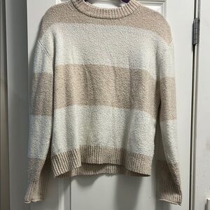 American Eagle Outfitters Cream and Tan Crew Neck Sweater